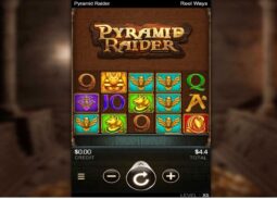 Pyramid Raider Online Slot