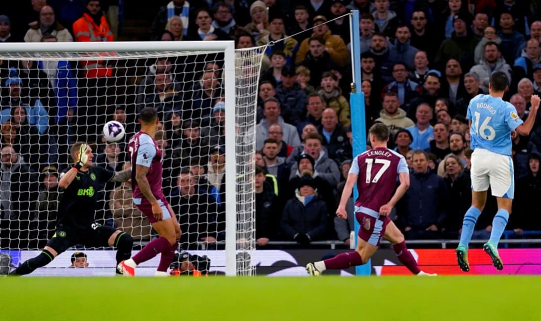 Foden Hat-trick Propels Man City to 4-1 Victory over Aston Villa