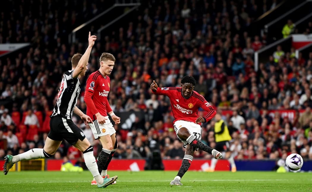 Man United 3-2 Newcastle: Man United An Edge Closer to Europe League