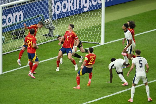 spain - englad Final Moments