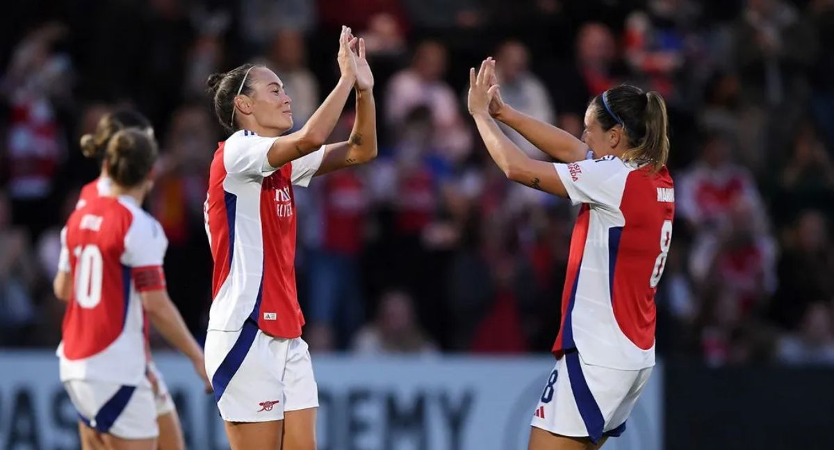 Foord Scores Four in Arsenal 6-0 Rout of Rangers to Near Champions League Spot