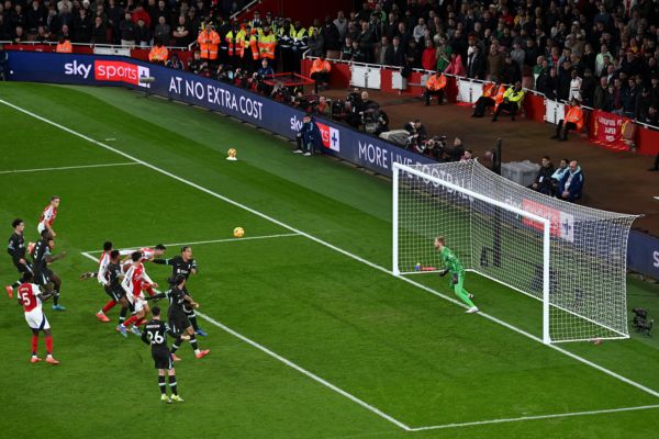 Mikel Merino gets his first goal for Arsenal