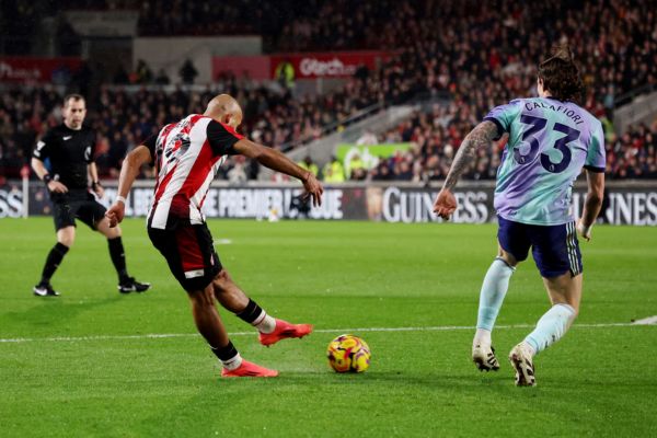 Bryan Mbeumo scores