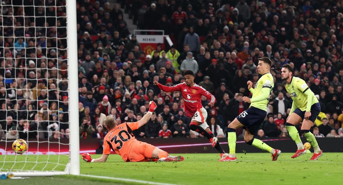 Man United 3-1 Southampton: Diallo Hat-Trick Inspires Dramatic Comeback Victory