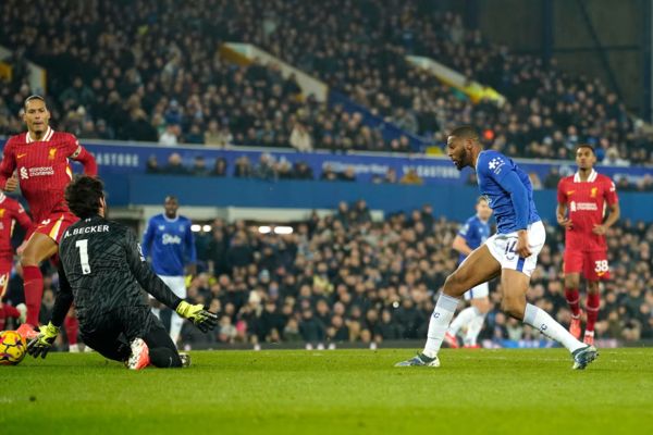 Everton Beto scores his opening goal