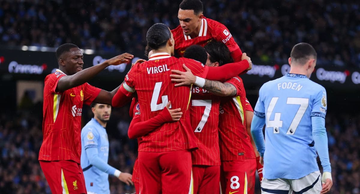 Man City 0-2 Liverpool: Dominant Reds Lead Premier League by 11