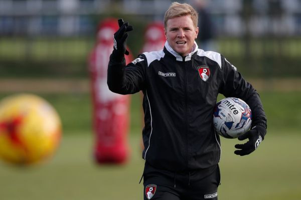 Howe Early Managerial Success at Bournemouth