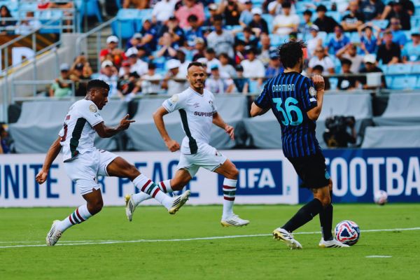 Hercules slots the ball