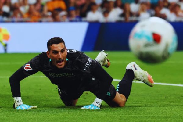 Osasuna goalkeeper Sergio Herrera